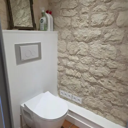 2 Personnes Proche Du Futuroscope Сasa de vacaciones *